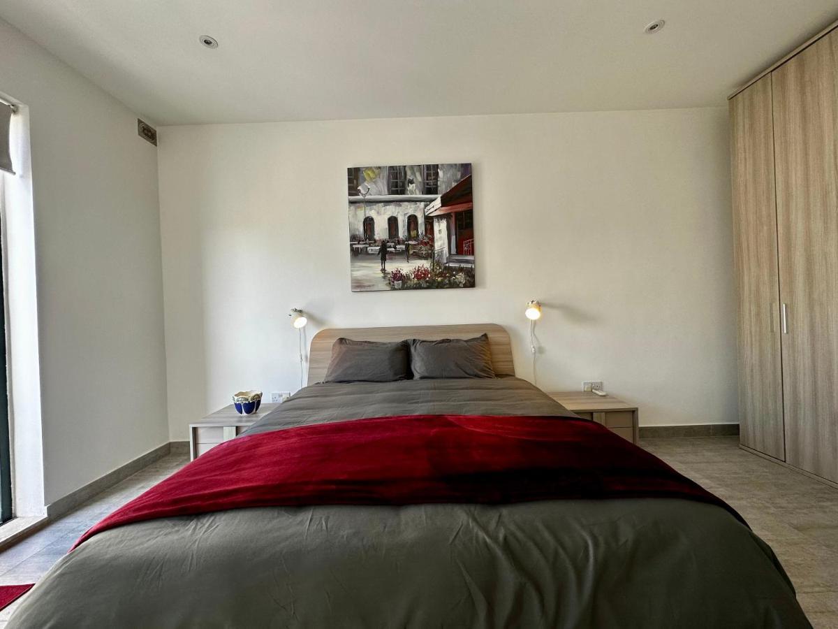Top Floor Apt With Common Pool Close To All Amenities St. Paul's Bay Exterior photo