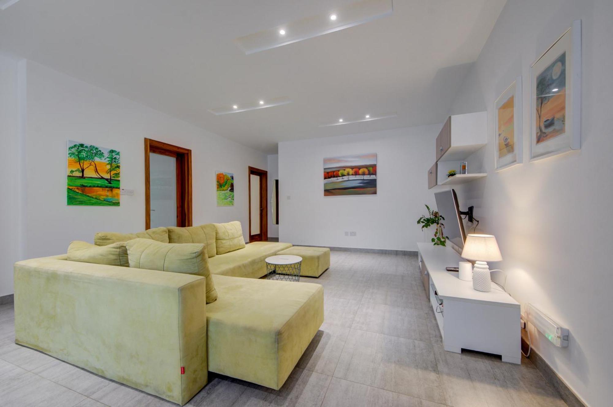 Top Floor Apt With Common Pool Close To All Amenities St. Paul's Bay Exterior photo